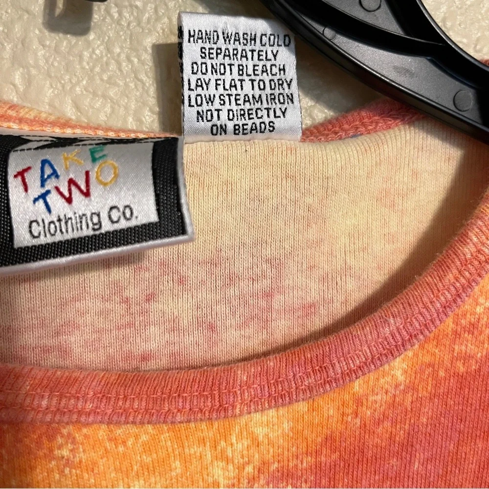 Take Two Clothing Company Women's M Vintage Embellished Venice Scene Tank Top - Picture 3 of 8